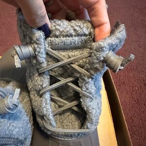 BRAND NEW Women’s Sperry Grey Saltwater Sherpa Duck Boots - Size 9.5